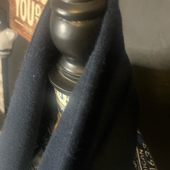 Boeing Navy Blue Scarf - Picture 4 of 5